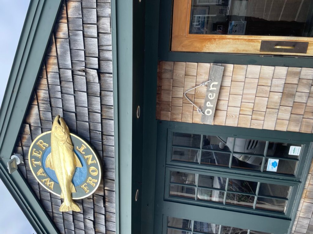 waterfront restaurant